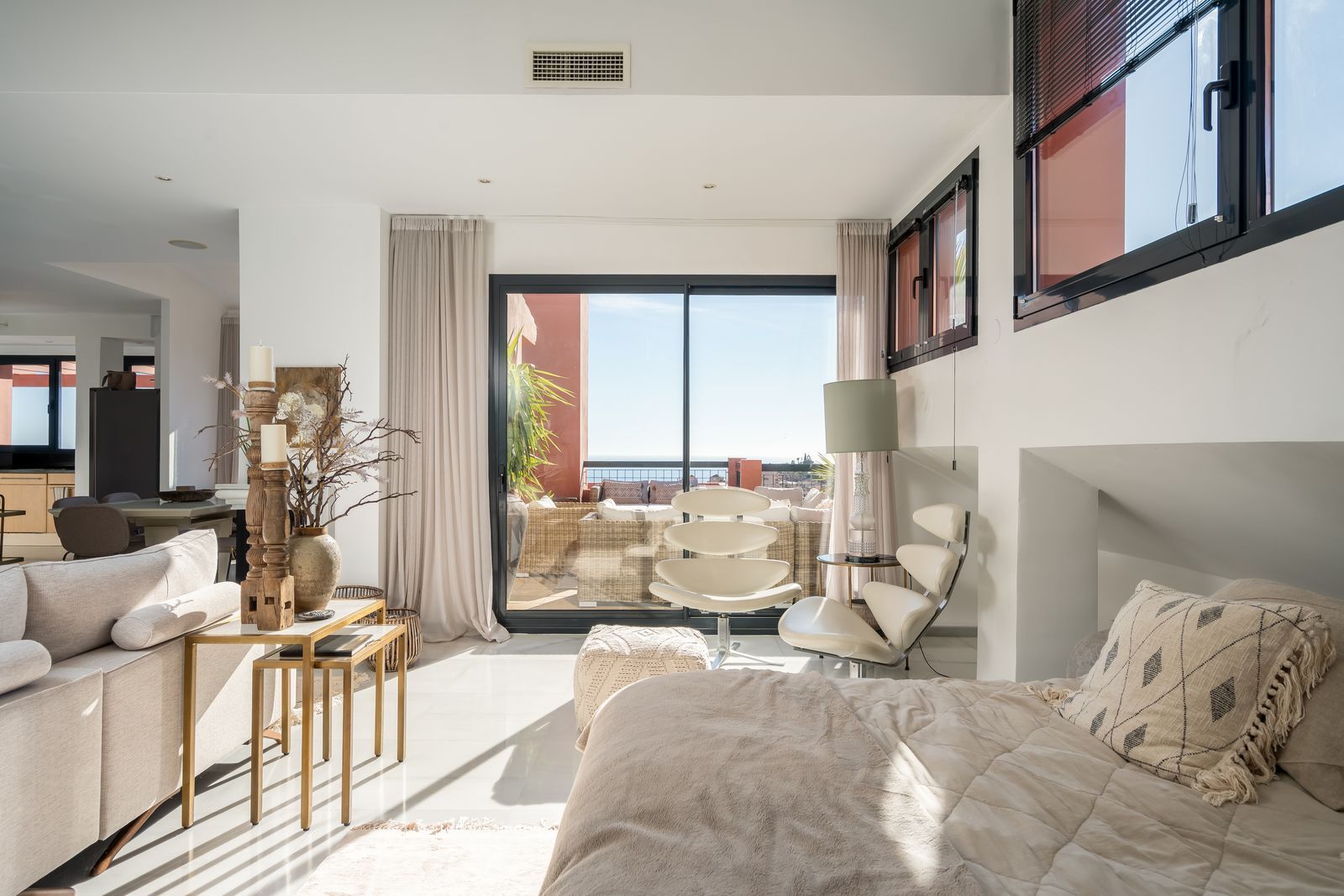 9857e84c00211470f17fc3db64e4b965 - 7