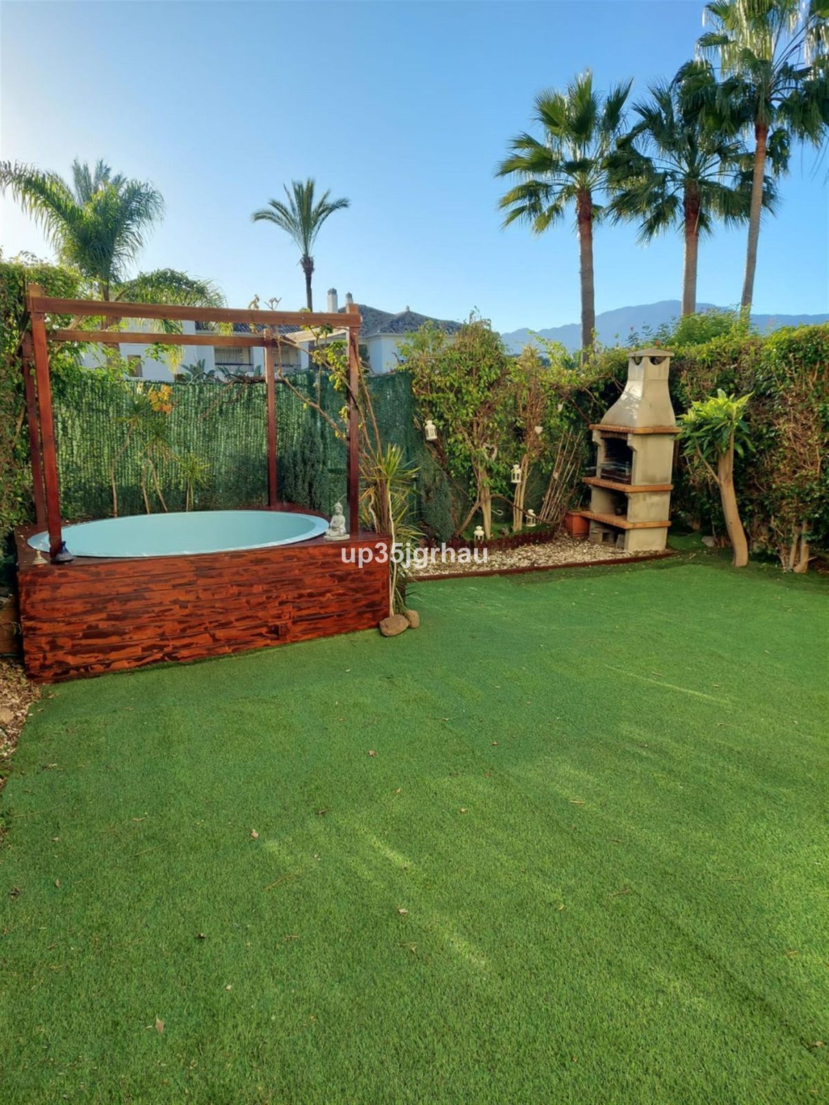 993b15c1b28ea8b6a7ffef3f47965845 - 14