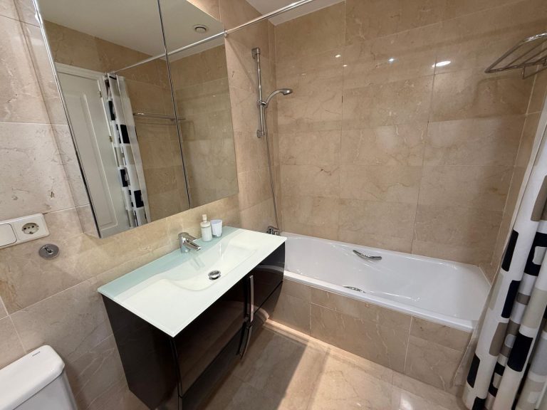 99a1b8ab31090215e5b161adb7102744 - 13