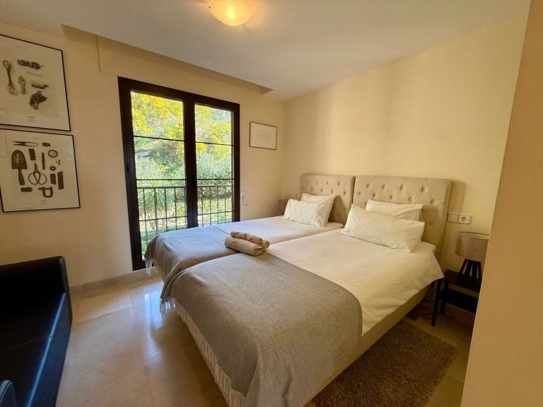 99a1b8ab31090215e5b161adb7102744 - 14