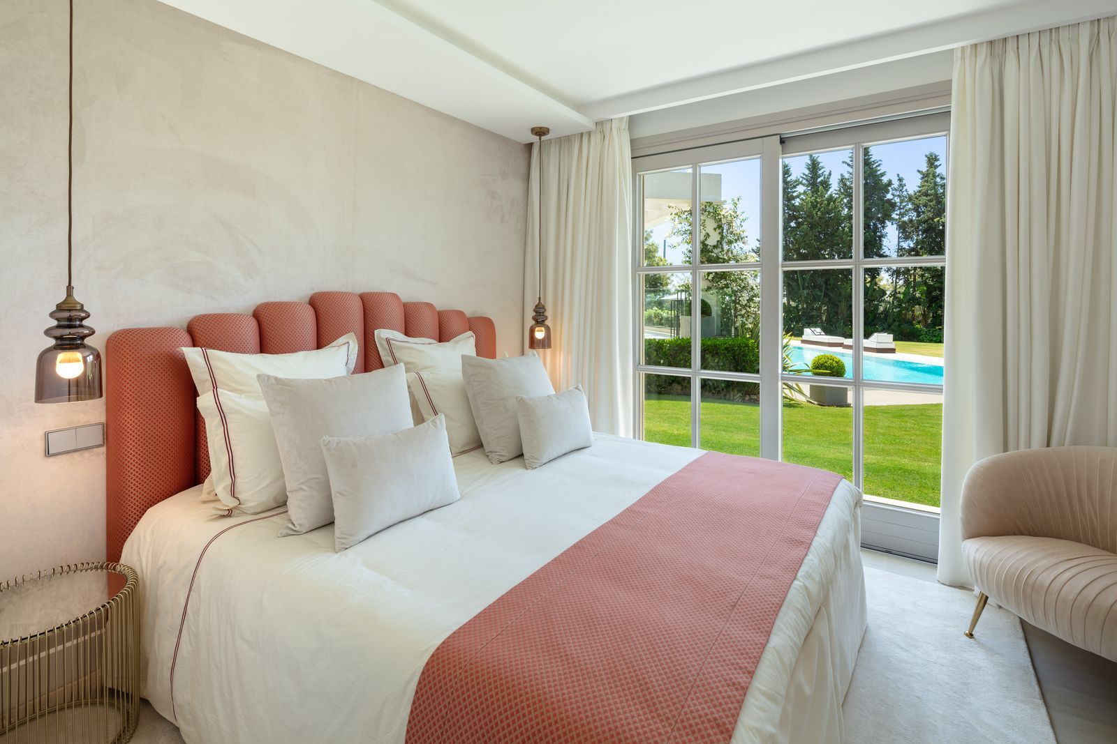 9ab6673f92c61fdece7f06995f5b7ac4 - 16