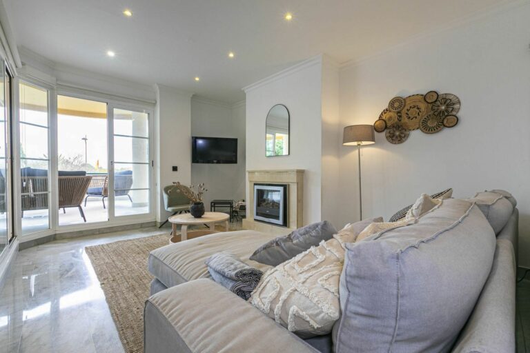 9ad9d41c29c25bcb7195bb02925c05df - 11