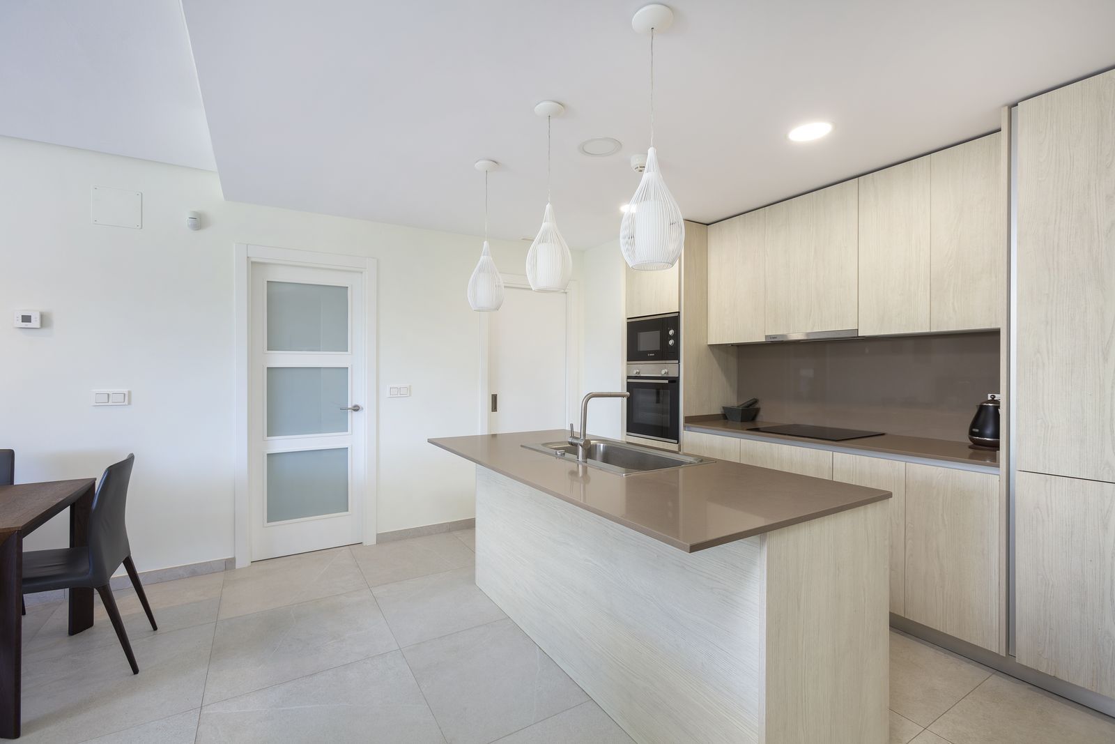 9c3924619f3ee3ec6c7921861d49689b - 10