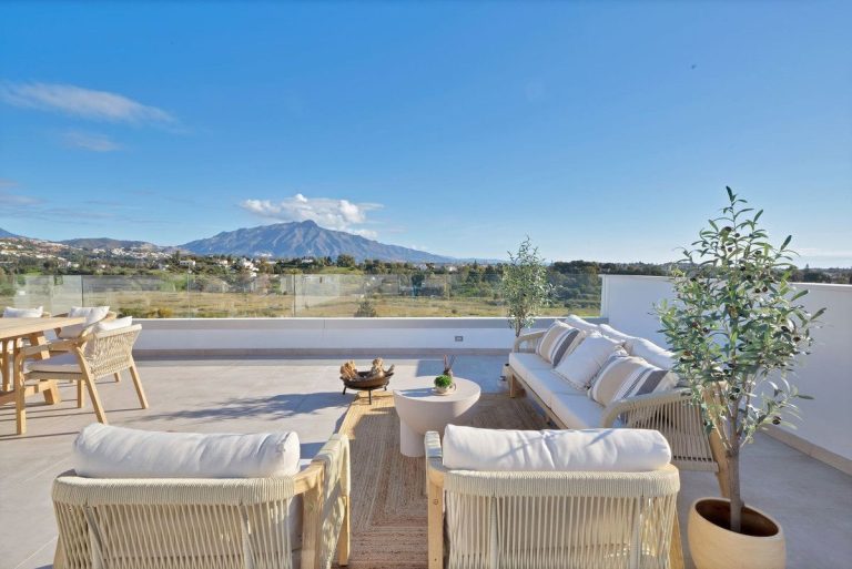 9c49b984e08695838189f959feb160fb - 4