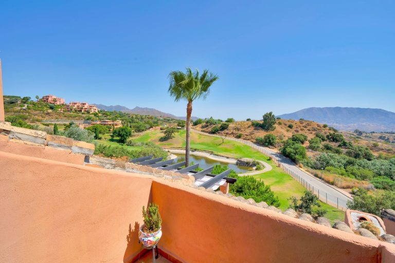 9c4c2f41a2d4007d661a65461ca5fa9f - 5