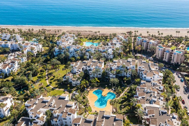 9c65beba9318e3465216b0c9d940ec8c - 1