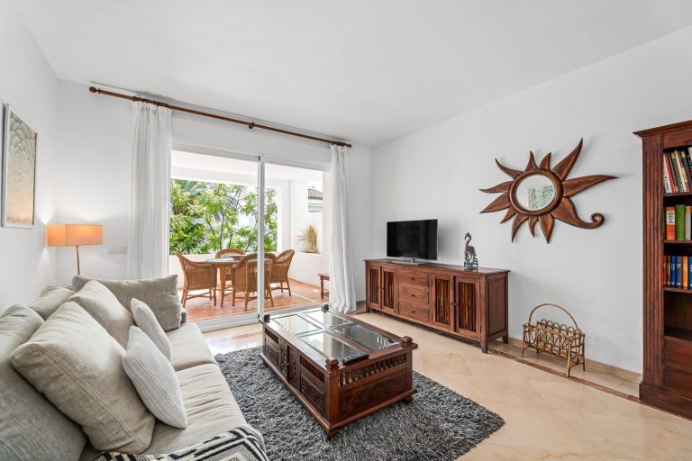 9c65beba9318e3465216b0c9d940ec8c - 12