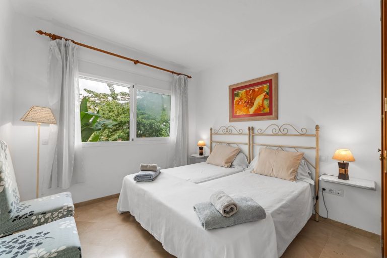 9c65beba9318e3465216b0c9d940ec8c - 9