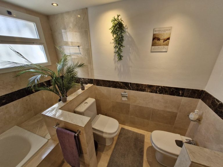 9cc98566d7a9e7a63a2f73ceb62f2495 - 12