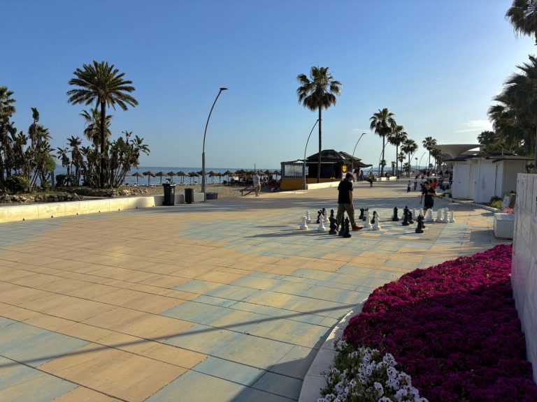 9d7e5e07bff4a378deddb68899083edc - 10