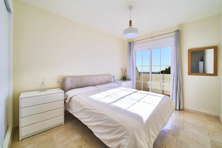 9da5316df25518b83c4e2fccc865dc61 - 12