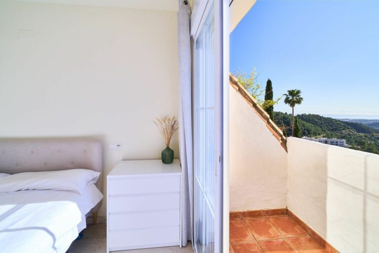 9da5316df25518b83c4e2fccc865dc61 - 14