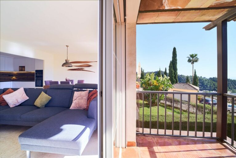 9da5316df25518b83c4e2fccc865dc61 - 2