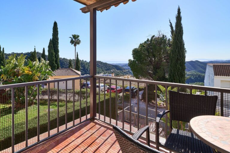 9da5316df25518b83c4e2fccc865dc61 - 3