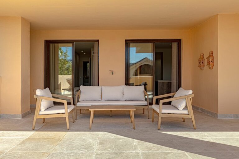 9e76b4eb63739e3df122c66953800ab0 - 8