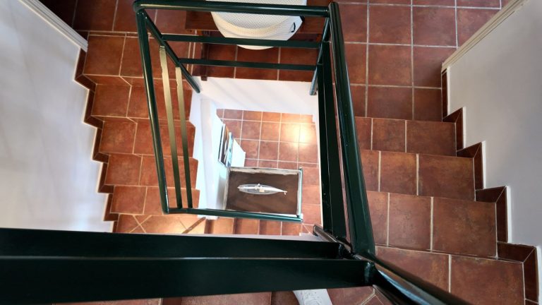 9ef3c94637d3482c8c083eeb6cc81328 - 14