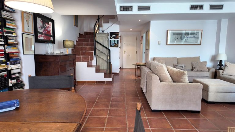 9ef3c94637d3482c8c083eeb6cc81328 - 3