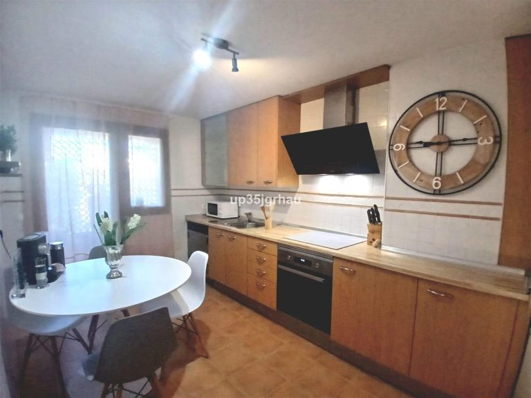 9feb7184599f86d1a67ff26bc8c83093 - 10