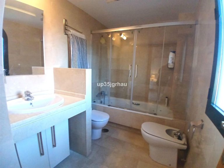 9feb7184599f86d1a67ff26bc8c83093 - 7