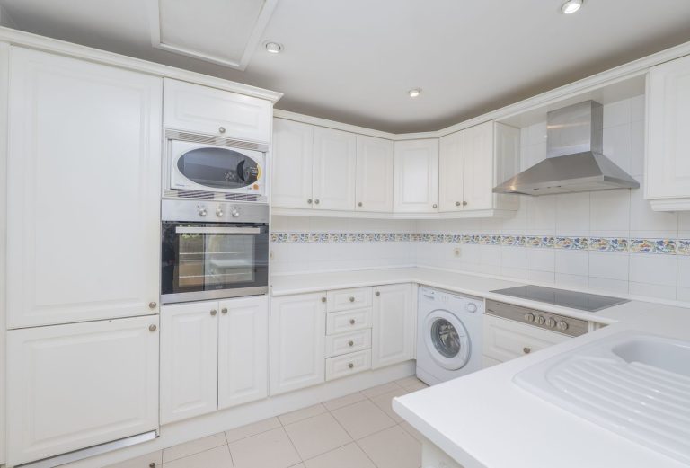 a0f1c5f1e1fb41e5c5b8586714e03452 - 10