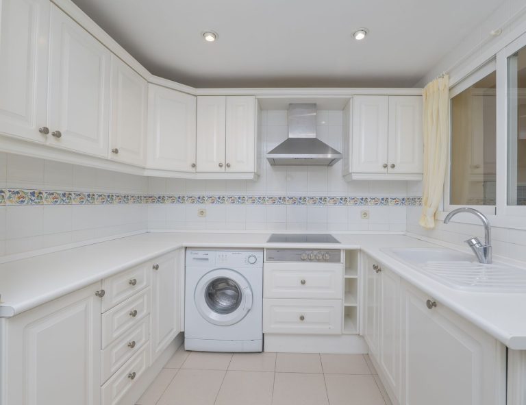 a0f1c5f1e1fb41e5c5b8586714e03452 - 11