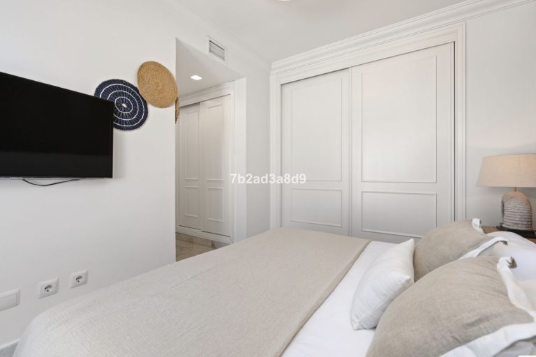 a182e9dfafa98beebb8d8597c426ffac - 13