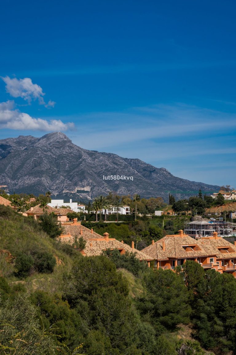 a1cec3fc7e6faffe57ed985736057aab - 9