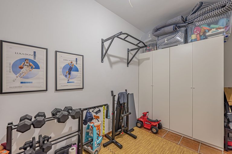 a3deb6597b1e829ad26a0926876f68de - 16