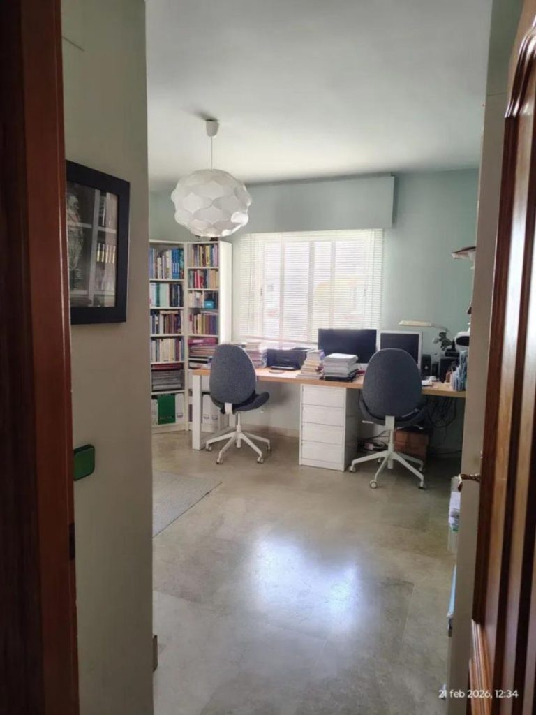 a42d1a551af857b6df3fac23d959e790 - 12