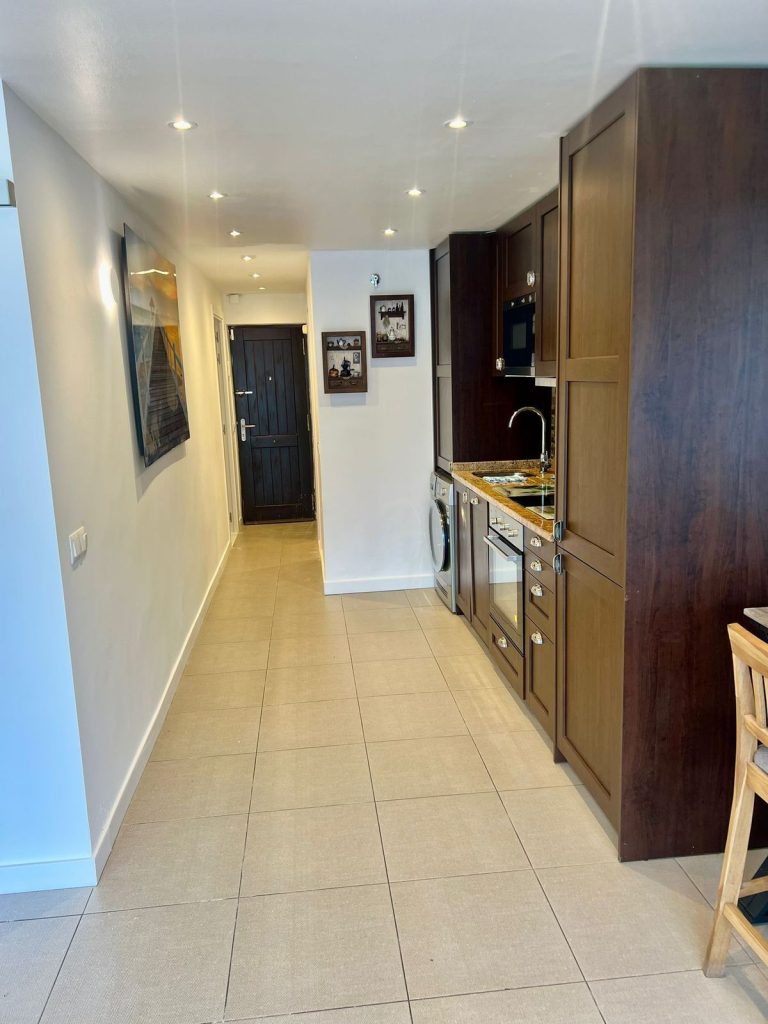 a6b8faabb440d830979004276ba159f3 - 11