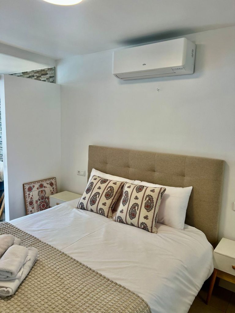 a6b8faabb440d830979004276ba159f3 - 5