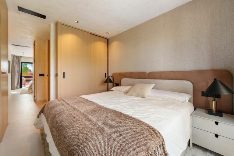 a89602566a59cfb3f11794be66210555 - 9