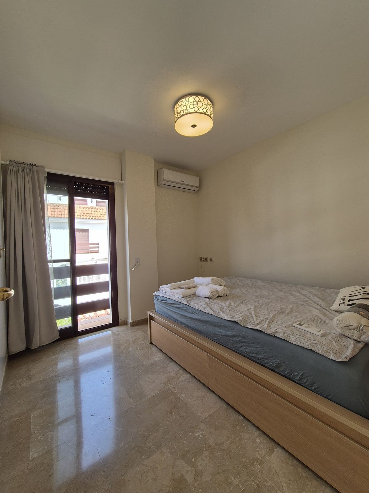 a8c05fa5bf11040d702e3a379500a35b - 11