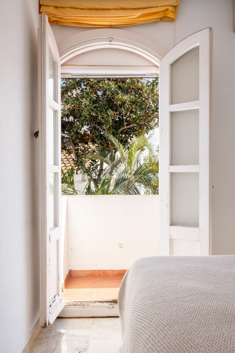 a9b015d441abf128041babead9575ff2 - 10