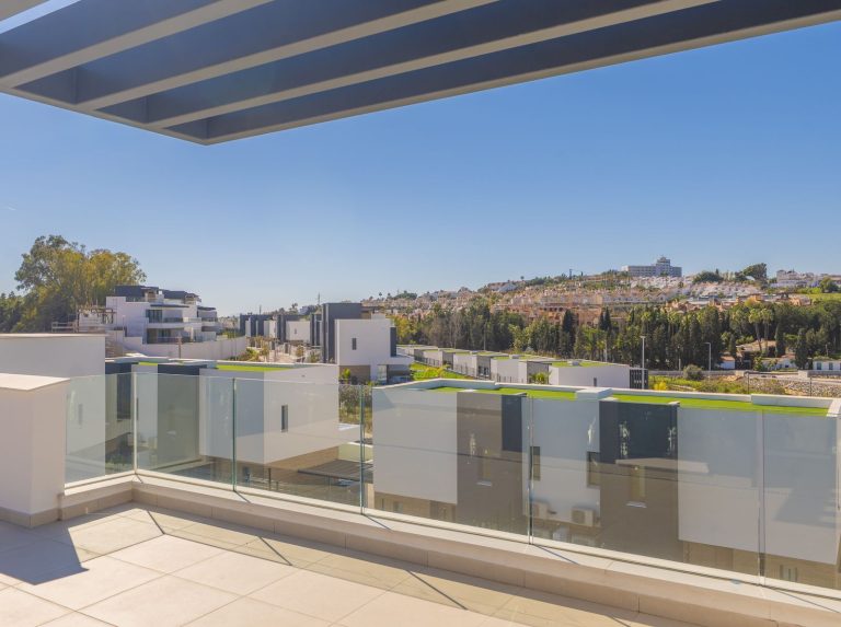 a9b083ba0864d223c8d5d94fdb4198bf - 15