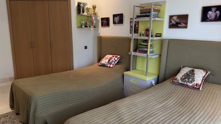 a9d111ebec21c34c0d034552d8e62e63 - 12