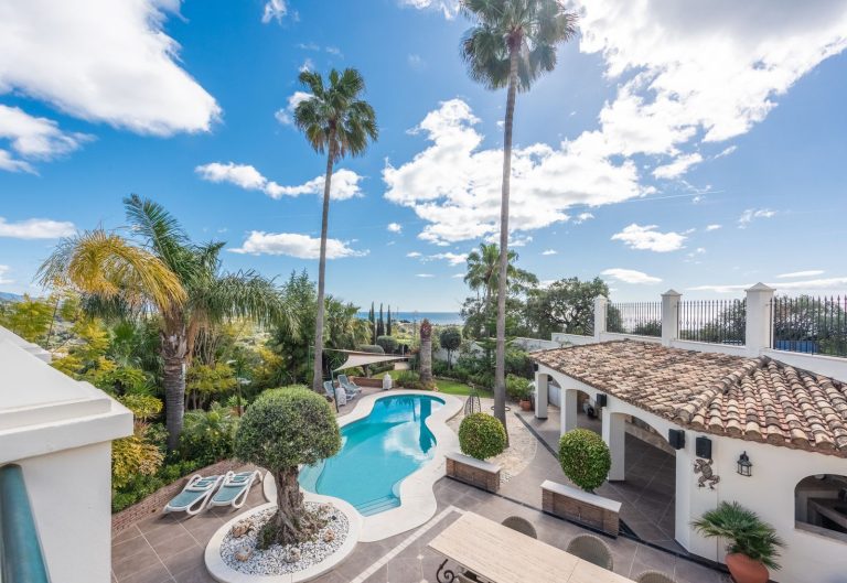 aa1ecfa86b9745c299e98f383c0ee276 - 5