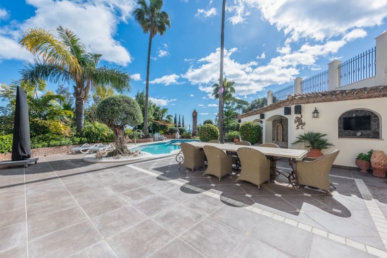 aa1ecfa86b9745c299e98f383c0ee276 - 7