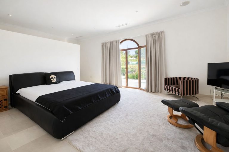 aa85bde226087a8c2556d8b10102ef3a - 15