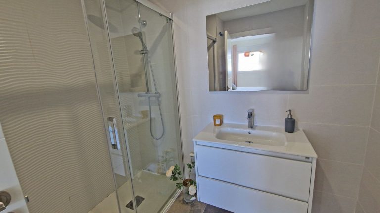 ab353da6e9f81647cbcb8a4205348824 - 13