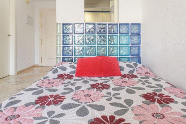 ab4b0b53a945d11ed4037a9910c2da65 - 12