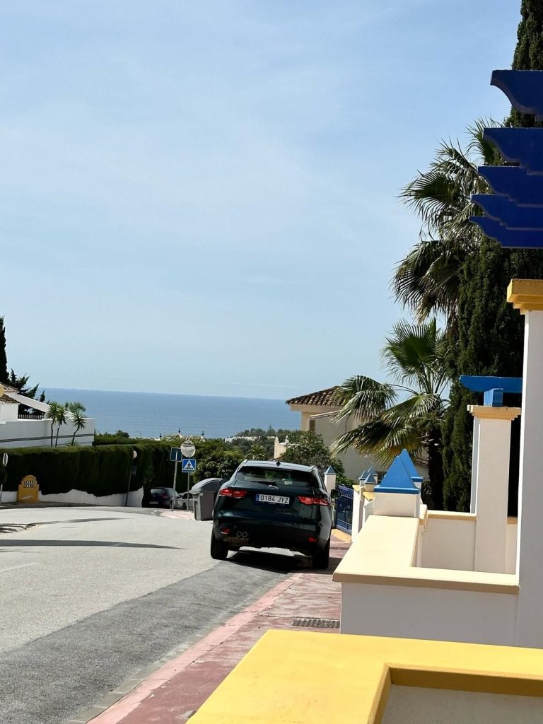 ab7843097a9429558a562a383d04bb12 - 13