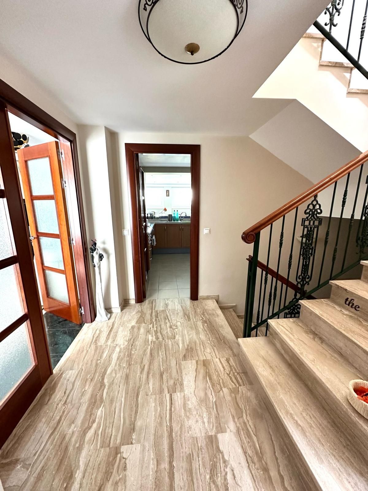 ab7843097a9429558a562a383d04bb12 - 5