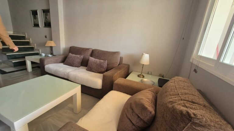 abfc34357610833507820581076b8f99 - 2