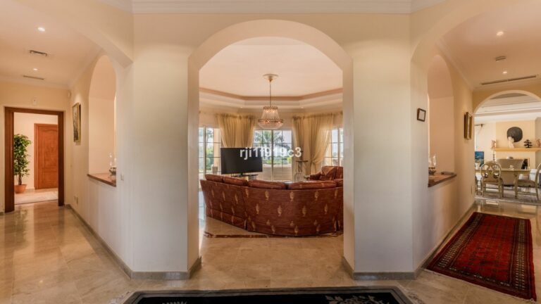 acccc151020e7c764eeb6e09dcacfb79 - 13