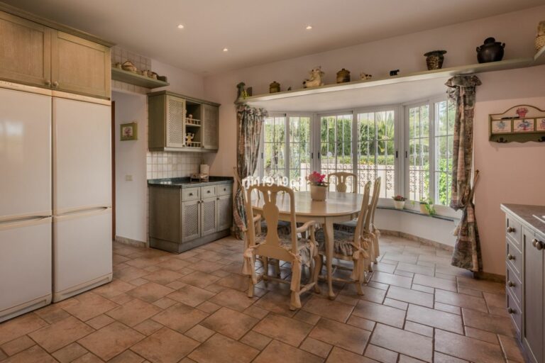 acccc151020e7c764eeb6e09dcacfb79 - 8