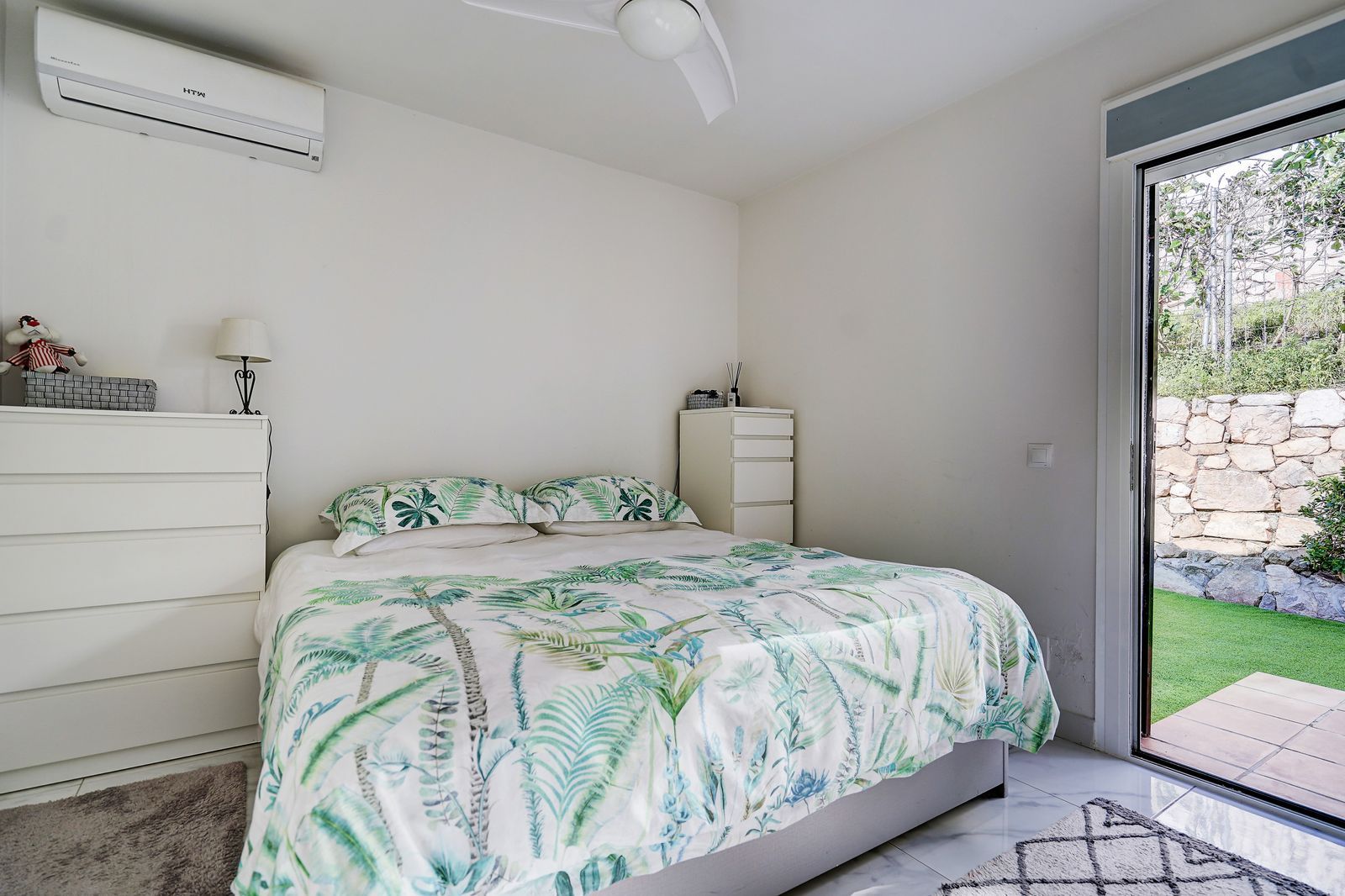 ad66ca5fd8719e83056c6629549cb576 - 10