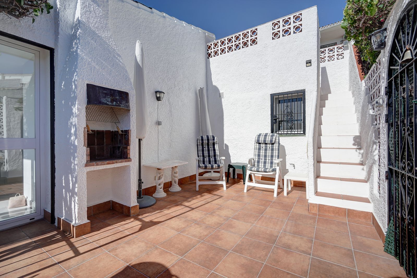 ad66ca5fd8719e83056c6629549cb576 - 14