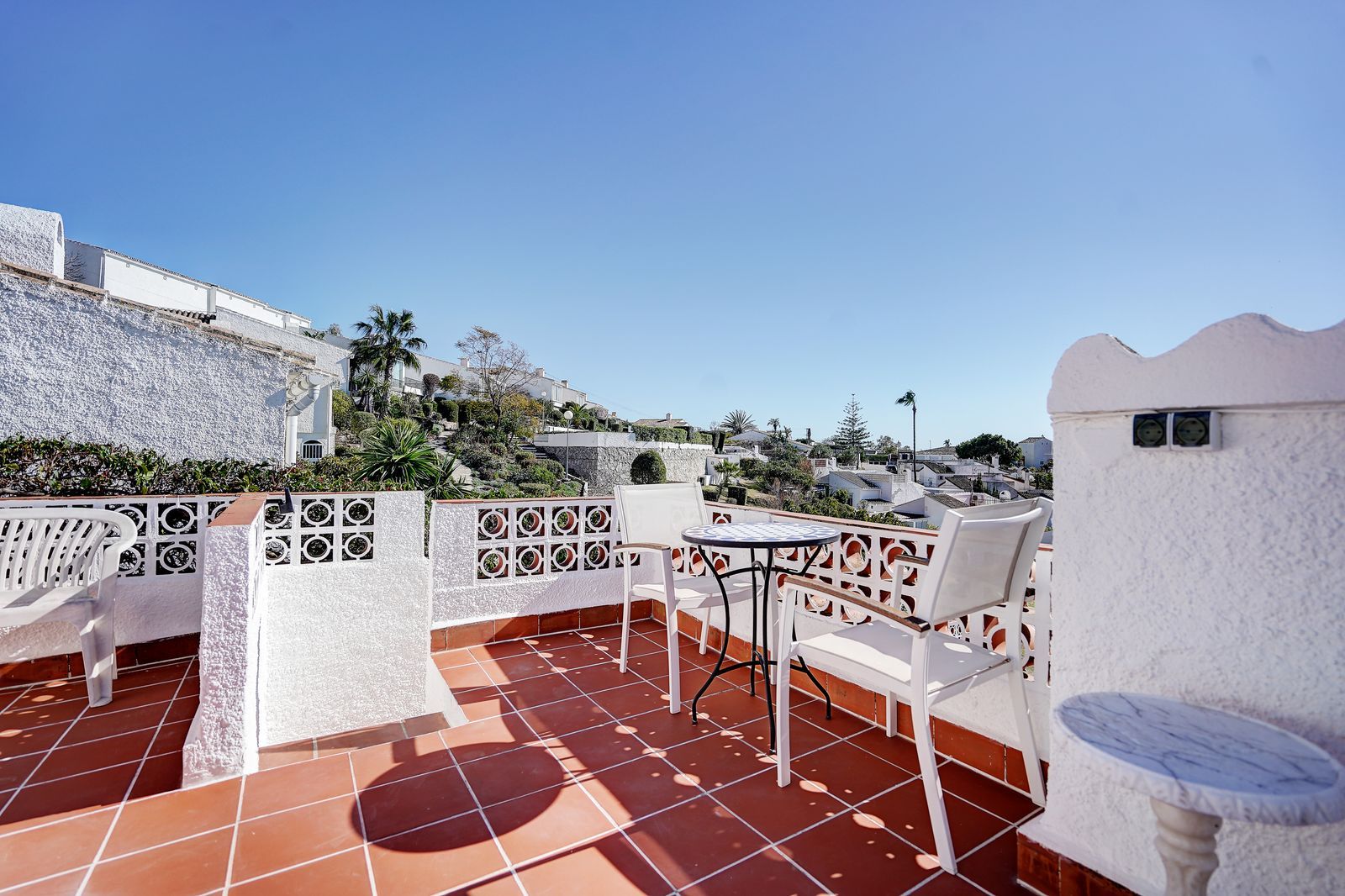 ad66ca5fd8719e83056c6629549cb576 - 16