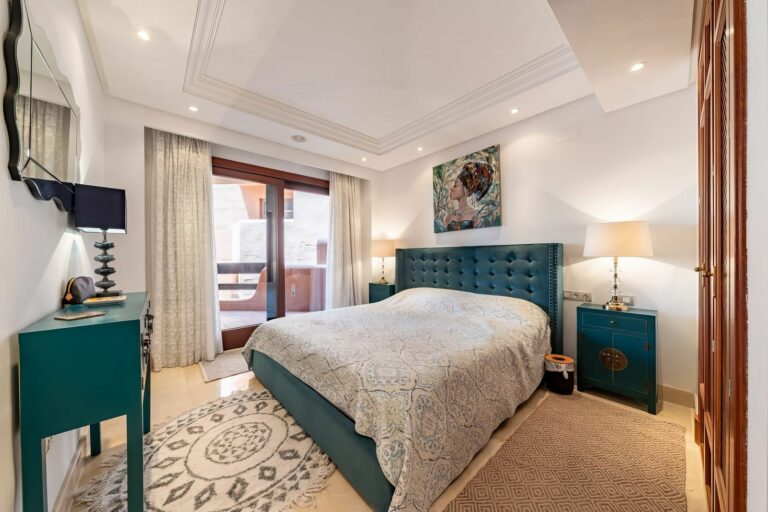 ae8c2db6572f04be926ba9534ef01422 - 11